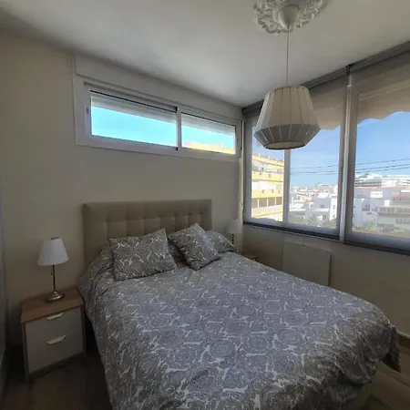 Apartament San5-reformado, Centro A 50 Metros, Wifi, Cerca De Playa